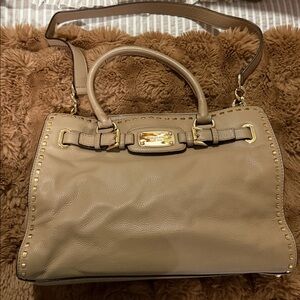 Michael Kors Elegant Tan Leather Handbag